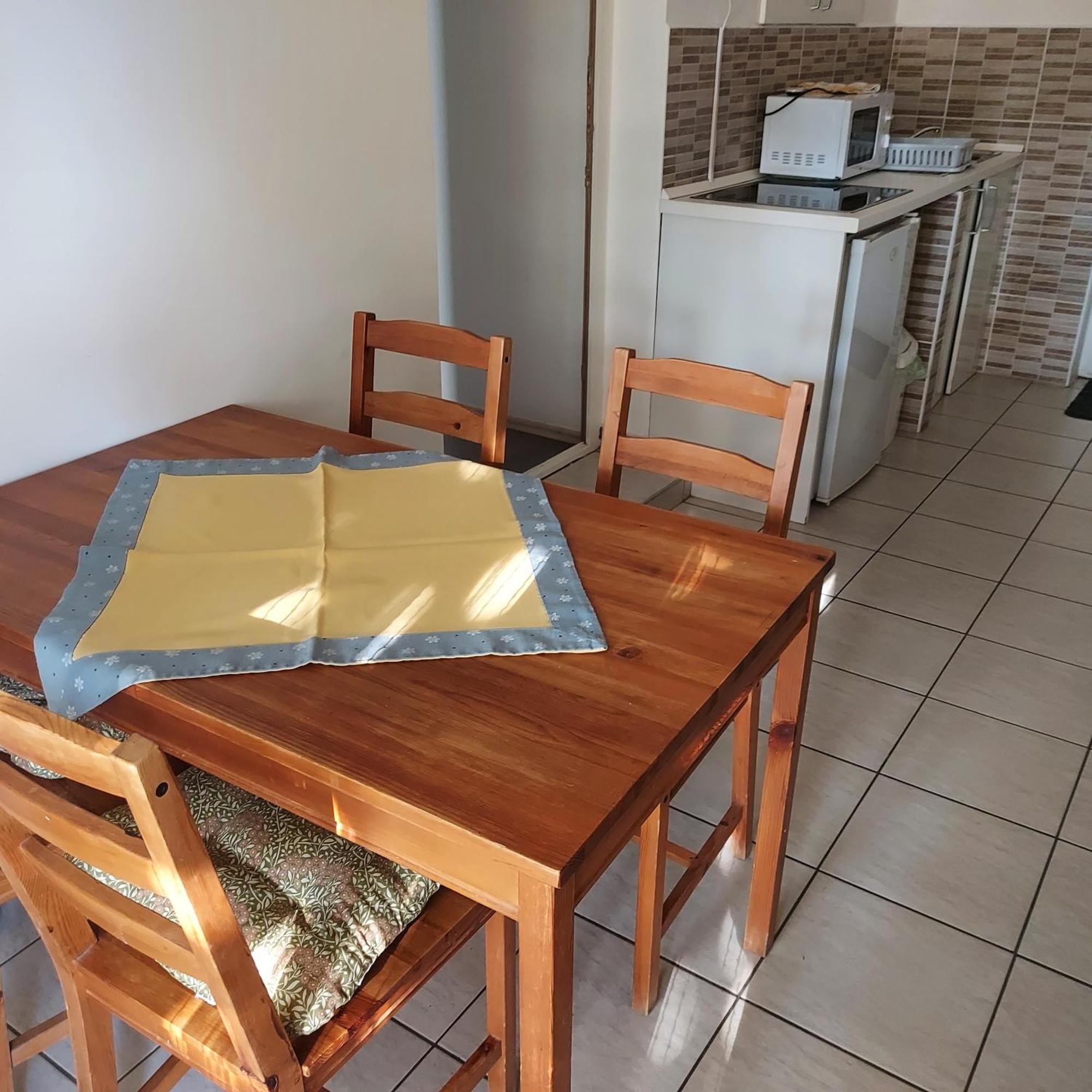 Petra Vendeghaz Hotel Szekszárd Eksteriør billede